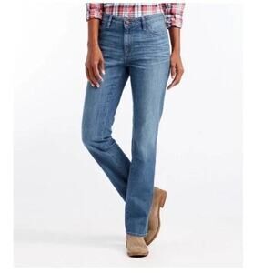 L.L. Bean Womens Favorite Fit Straight Leg Jeans Size 12 Tall Blue Classic Denim